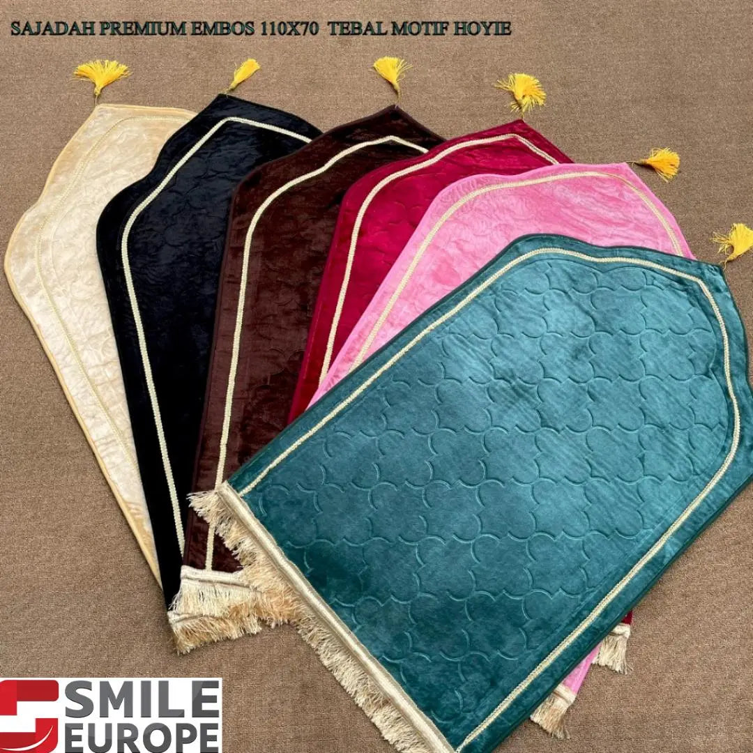 High Quality Mehrab Prayer Mats Mixed Color Padded Velvet (Non Slip) Smile Europe