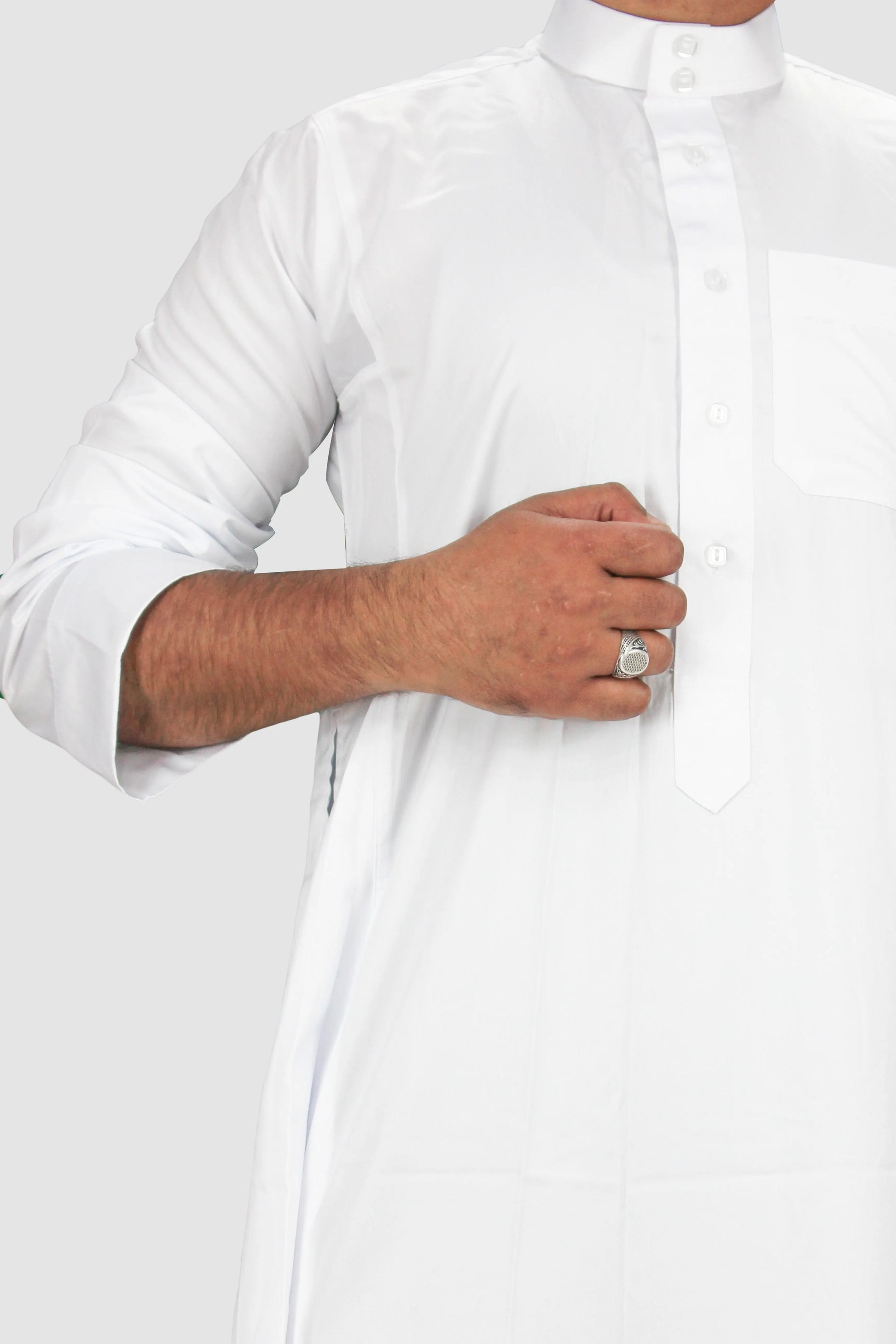 Men's Plain Classic Saudi Thobe With Collar - Set (4 Pieces) - Smile Europe